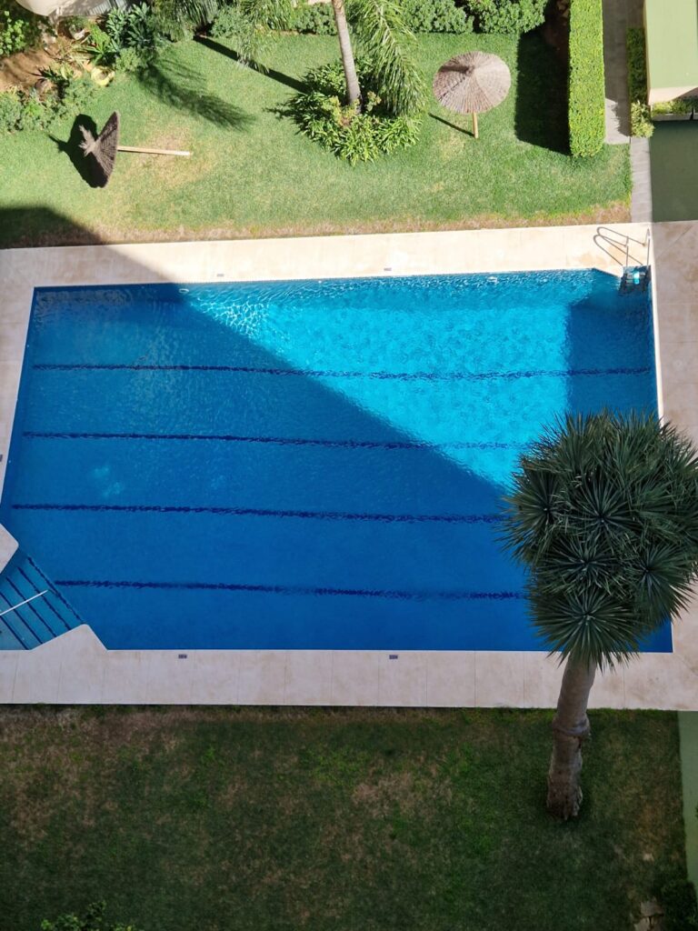 Comprar piso en el centro de Marbella con piscina